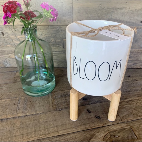 Rae Dunn Other - Rae Dunn “Bloom” planter